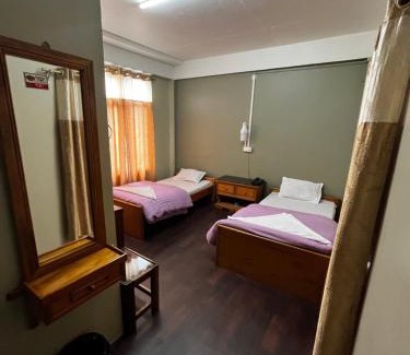 Tawang Hotel | Tourist Hut