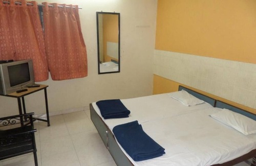 Daulatabad Hotel | Tourists Home