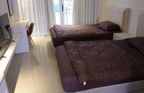 Lubuk Baja Apartment | Tower A, 9th Floor, No 12 in Lubuk Baja Favehotel, Apartment in Nagoya Thamrin City