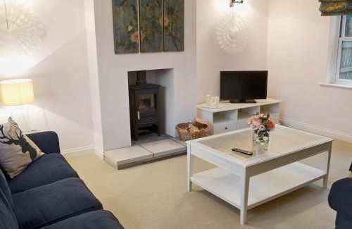 Hallington House | Tower Cottage - Mvw