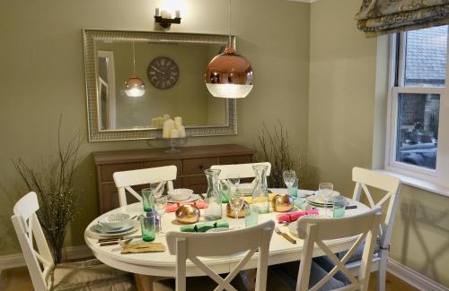 Hallington House | Tower Cottage - Mvw