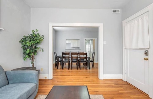 Southwest Garden House | Tower Grove Getaway!