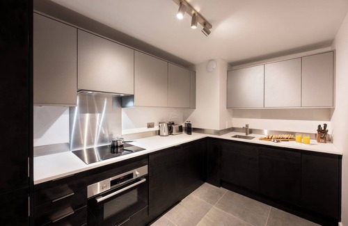 Tower Hill Apartment | Tower Residences by Blue Orchid