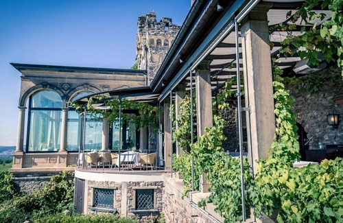 Johannisberg House | Tower room - non-refundable - Burg & Gästehaus by Schwarzenstein