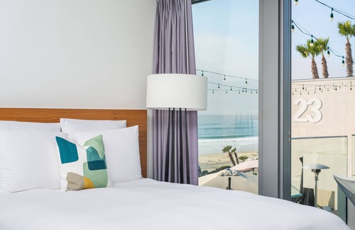 Pacific Beach Hotel | Tower23 Hotel