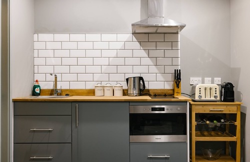 Bermondsey Hotel | TowerBridge64