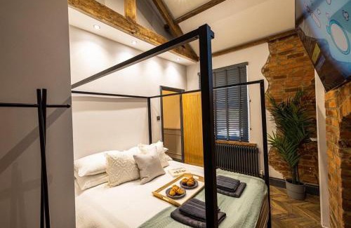 Morpeth House | Town center cottage with Hot tub