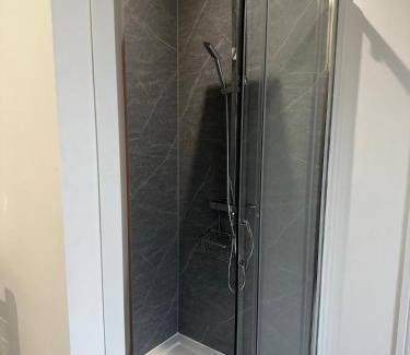 Merthyr Tydfil Apartment | Town Centre Cosy Flat