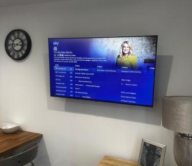 Merthyr Tydfil Apartment | Town Centre Cosy Flat