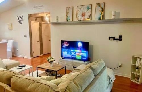 Tallahassee House | Town & Country Getaway