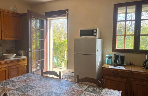 Fondettes House | Town/country house,6 km from Tours, kitchen, terrace, garden.pets ok.