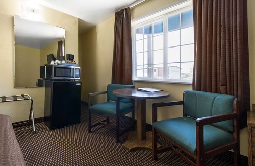 Downtown Hotel | Town House Motel – Historic Old Town Eureka