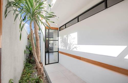 By Pass Ngurah Rai House | Town House REX