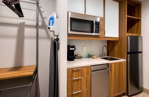 Queens Hotel | TownePlace Suites by Marriott New York Long Island City/Manhattan View