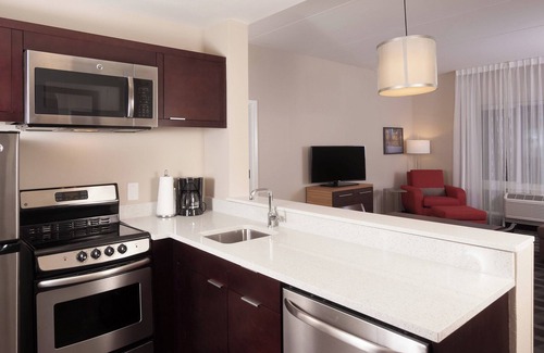 North Charleston Hotel | TownePlace Suites Charleston Airport/Convention Center