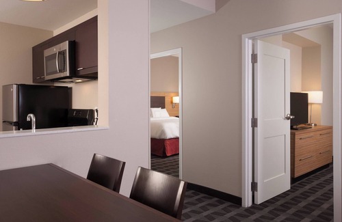 North Charleston Hotel | TownePlace Suites Charleston Airport/Convention Center