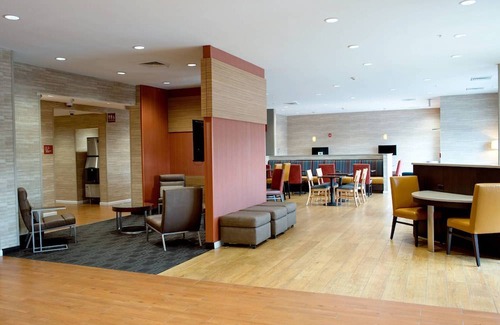 Ames Hotel | TownePlace Suites by Marriott Ames