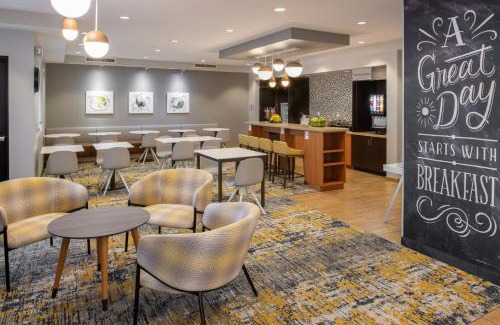 Lancaster Hotel | TownePlace Suites by Marriott Lancaster