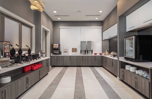 Florida Center Hotel | TownePlace Suites by Marriott Orlando Southwest Near Universal