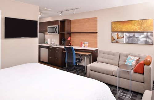 Chino Hills Hotel | TownePlace Suites by Marriott Ontario Chino Hills