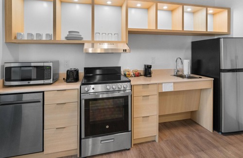 Northside Hotel | TownePlace Suites Jacksonville Airport