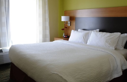 Redding Hotel | TownePlace Suites Redding