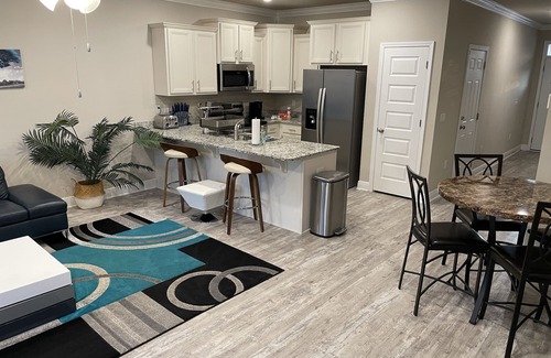 South Pensacola House | Townhome in Downtown Pensacola w/POOL
