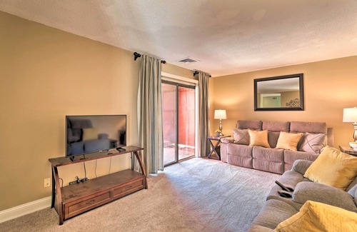 Summerville House | Townhome w/ Pool Access, 20 Mi to Dtwn Charleston!