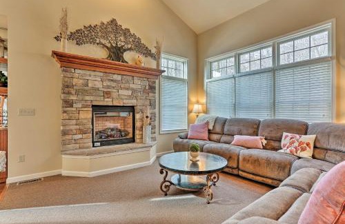 Lake Harmony House | Townhome with Grill Less Than 1 Mi to Big Boulder Mountain