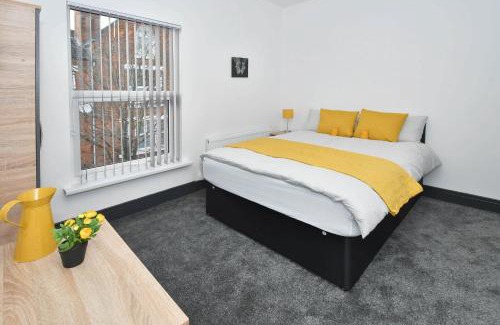Crewe House | Townhouse @ 101 Lord Street Crewe