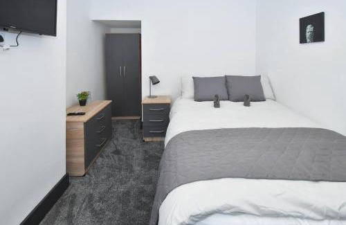 Crewe House | Townhouse @ 101 Lord Street Crewe
