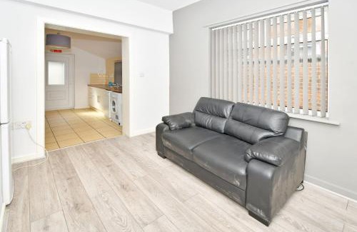 Crewe House | Townhouse @ 115 Walthall Street Crewe