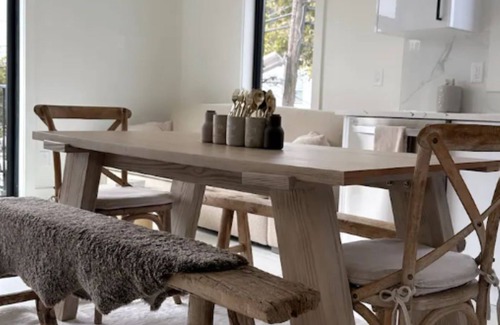 The Heights House | Townhouse 20 mins into NYC