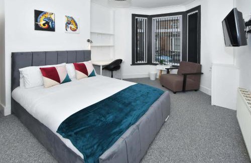 Crewe House | Townhouse @ 202 Walthall Street Crewe