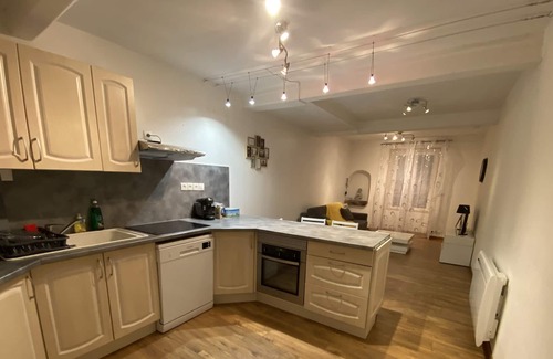 Tain-l'Hermitage House | Townhouse 74 m2, downtown tain l'hermitage