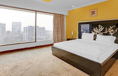 Aarey Colony Hotel | Townhouse 808 Royal Palms Shared Serviced Apartment