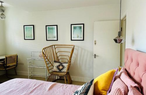 Queen's Park House | TownHouse by Notting Hill - Sleeps5 PetsOk Tv Wifi