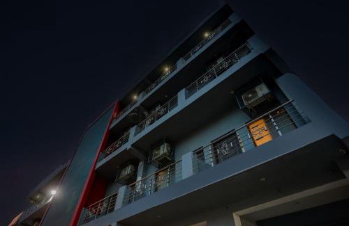 Greater Noida Hotel | Townhouse Diamond View