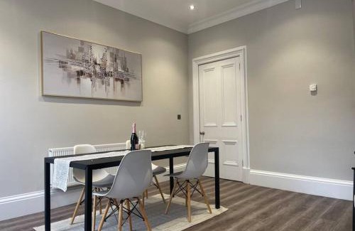 Queens Quarter Apartment | Townhouse in Belfast