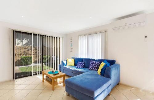 Salamander Bay House | Townhouse in the heart of Port Stephens