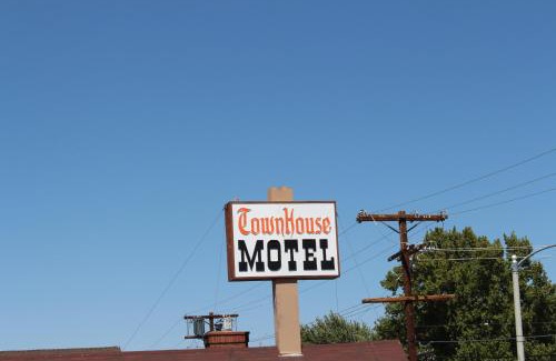 Bishop Hotel | Townhouse Motel