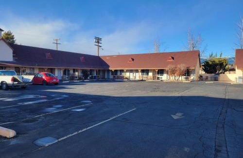 Bishop Hotel | Townhouse Motel