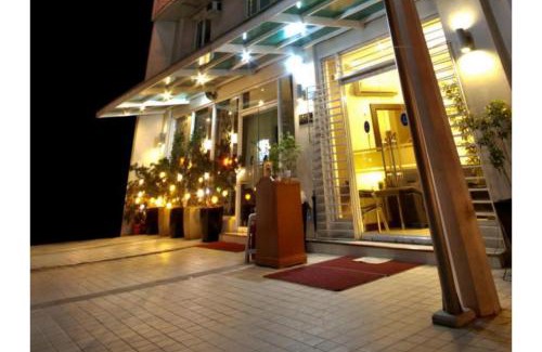 Pio del Pilar Hotel | Townhouse OAK Metro Manila Near Osmena Highway PNR Pasay formerly Avitel Hotel