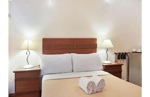 Pio del Pilar Hotel | Townhouse OAK Metro Manila Near Osmena Highway PNR Pasay formerly Avitel Hotel