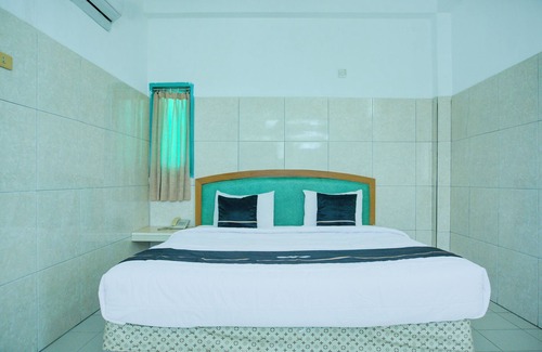 Palembang Hotel | Townhouse Oak Palembang Near Jembatan Ampera Formerly Azzura Hotel