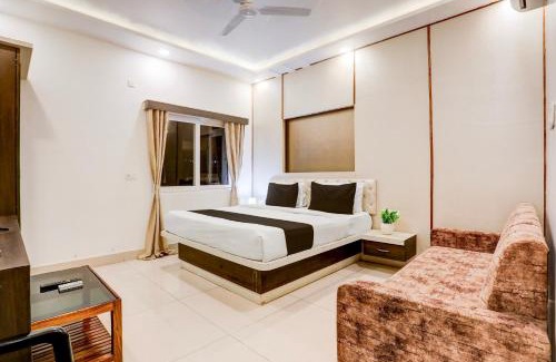 Varanasi Hotel | Townhouse OAK R R Palace