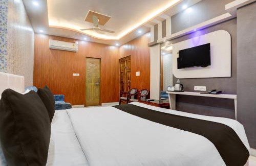 Varanasi Hotel | Townhouse OAK R R Palace