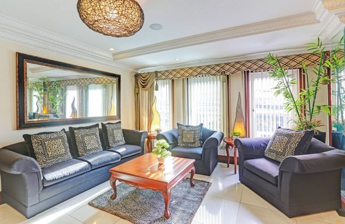 Pio del Pilar Hotel | Townhouse Oak VIP Suites, Evangelista Makati Manila
