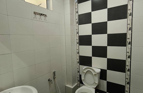 Pio del Pilar Hotel | Townhouse Oak VIP Suites, Evangelista Makati Manila