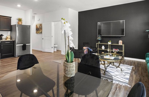 Lovejoy House | Townhouse Oasis